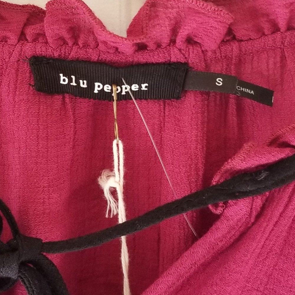 Blu Pepper flowy boho chic maroon wine top - Picture 3 of 10